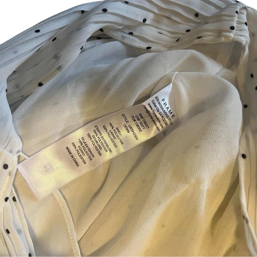 Frame Gathered Button Front Top | Small - image 7